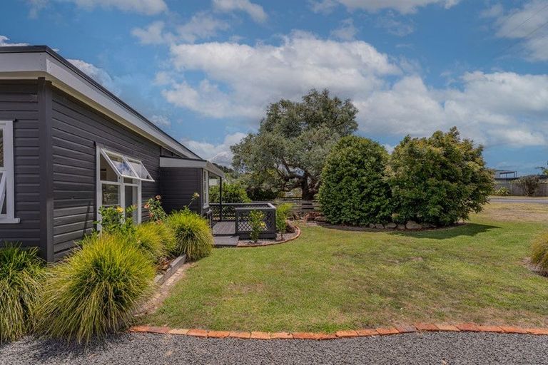 Photo of property in 24 Captain Cook Road, Cooks Beach, Whitianga, 3591