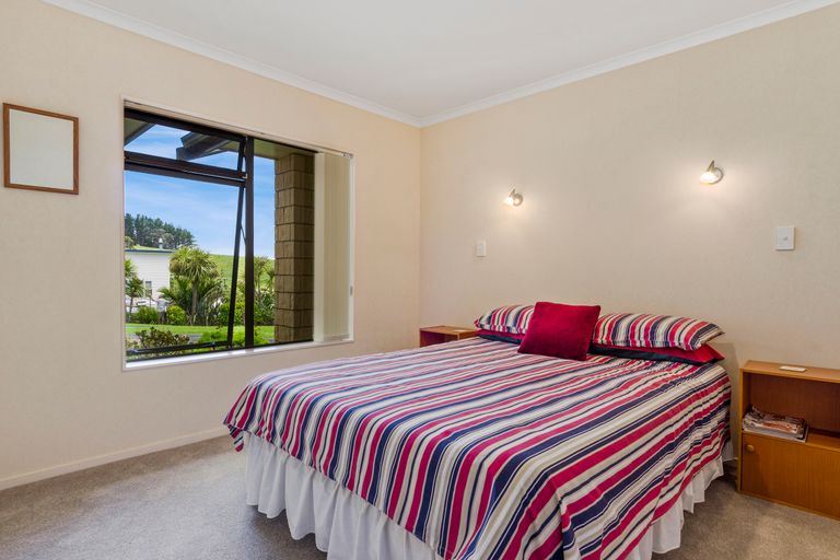 Photo of property in 34 Lax Crescent, Leigh, 0985