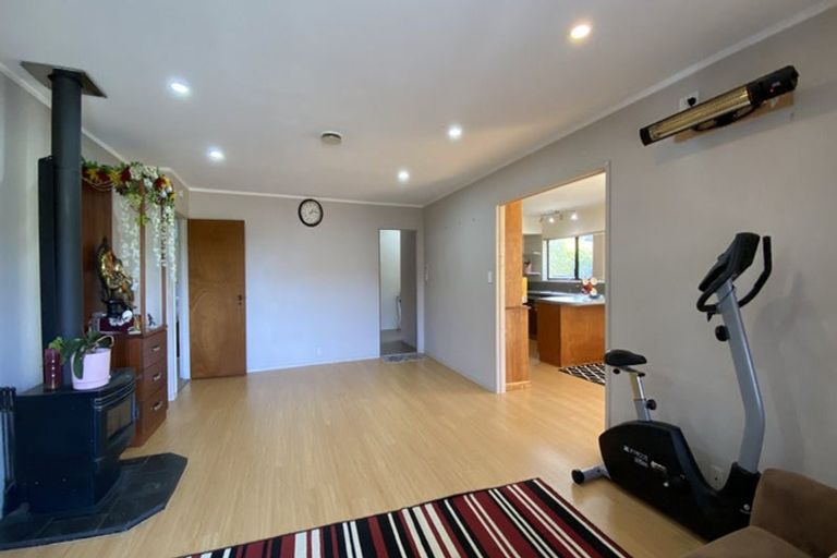 Photo of property in 33 Dianne Louise Drive, Half Moon Bay, Auckland, 2012