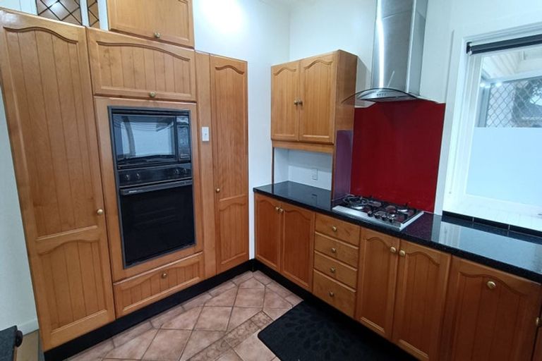 Photo of property in 8 Norton Park Avenue, Fairfield, Lower Hutt, 5011