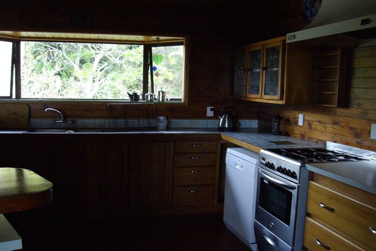 Photo of property in 1630 Matapouri Road, Matapouri, Whangarei, 0173