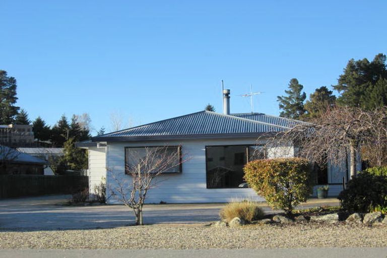 Photo of property in 44b Warren Street, Wanaka, 9305