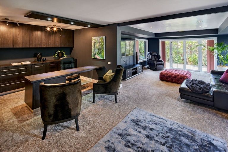 Photo of property in 4 Robieson Street, Roseneath, Wellington, 6011