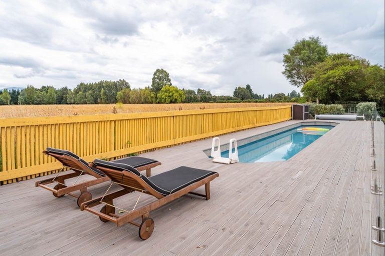 Photo of property in 26 Cotter Street, Greytown, 5712