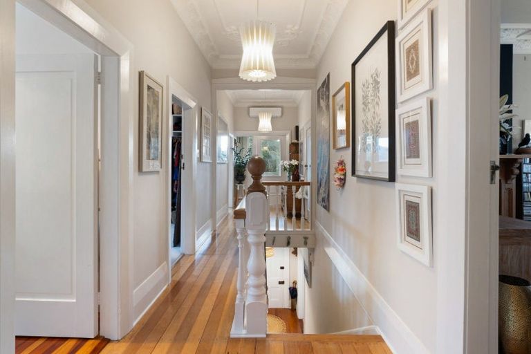 Photo of property in 114 Cliffs Road, Saint Clair, Dunedin, 9012