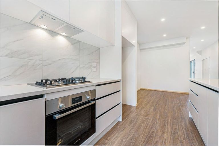 Photo of property in 27 Coast Garden Drive, Hobsonville, Auckland, 0616