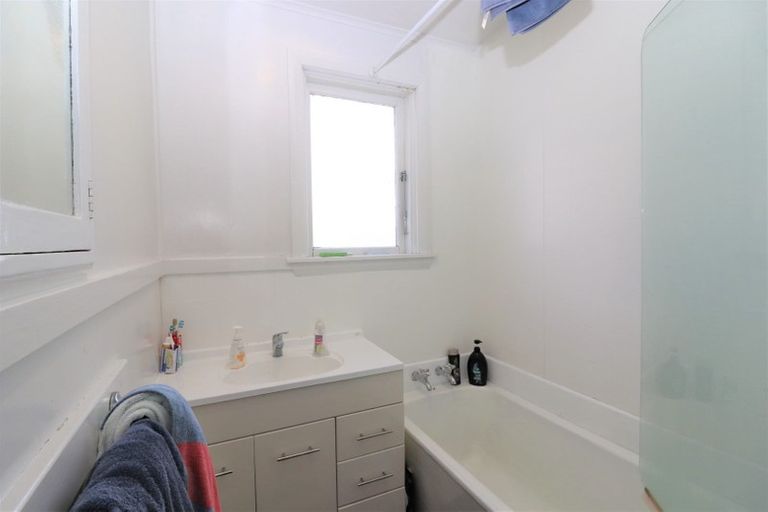 Photo of property in 17 Truman Road, Bryndwr, Christchurch, 8053