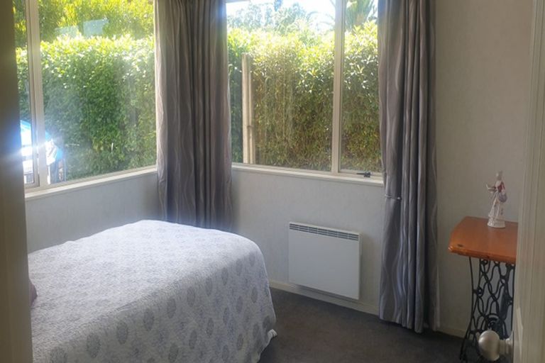 Photo of property in 21 Awaroa Stream Drive, Waiuku, 2123