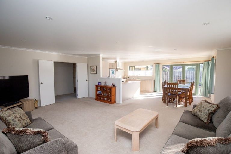 Photo of property in 55 Darlington Street, Ngatea, 3503