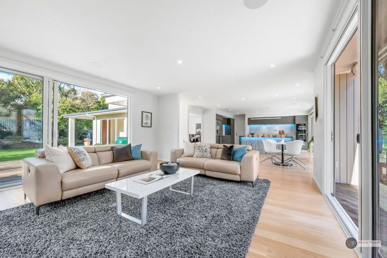 Photo of property in 2a Bloomfield Terrace, Hutt Central, Lower Hutt, 5010