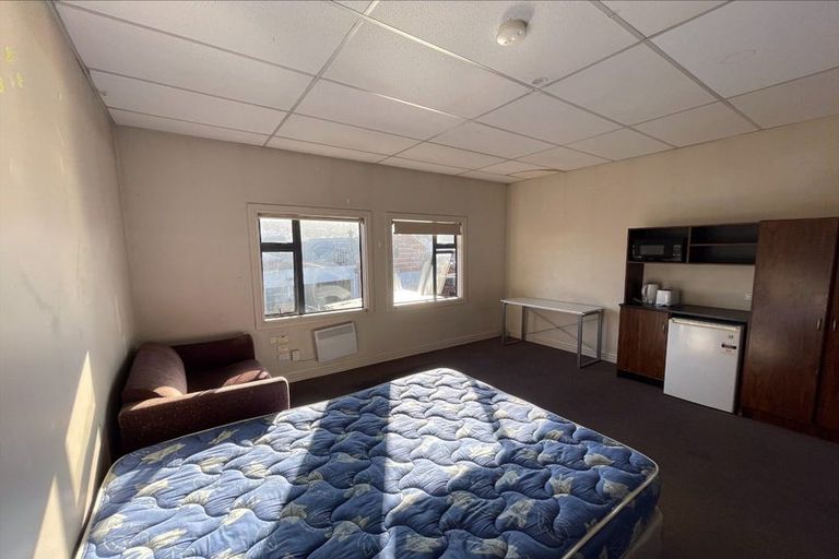 Photo of property in 5 Anzac Avenue, Dunedin Central, Dunedin, 9016