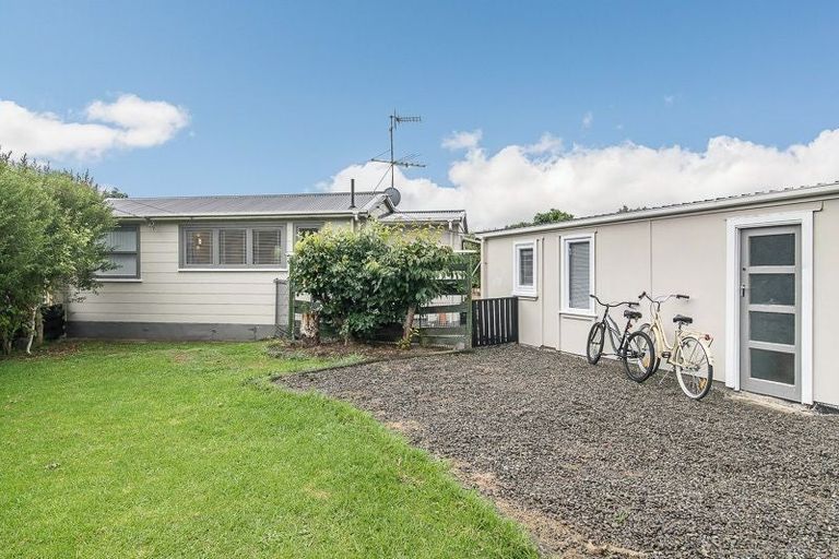 Photo of property in 59 Waimea Road, Waikanae Beach, Waikanae, 5036