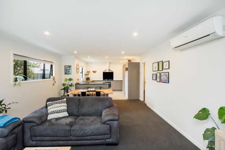 Photo of property in 24b Roberts Line, Kelvin Grove, Palmerston North, 4414