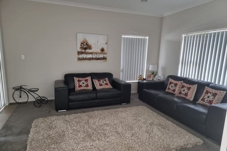 Photo of property in 121 Flat Bush School Road, Flat Bush, Auckland, 2019