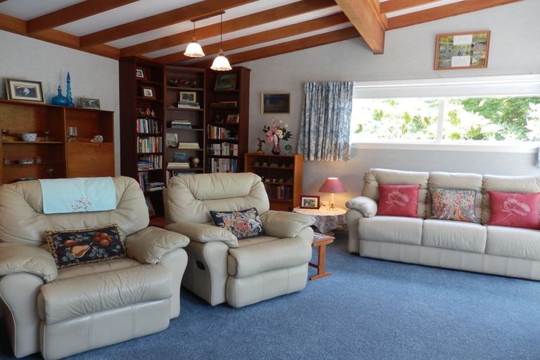 Photo of property in 82 Point Bush Road, Waimate, 7979