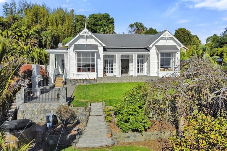 Photo of property in 103 Fulford Street, New Plymouth, 4310