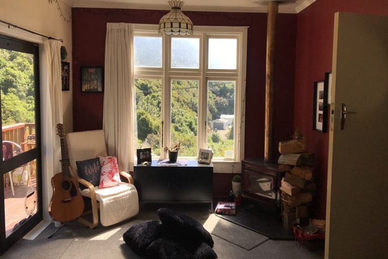 Photo of property in 33 Kiwi Street, Saint Leonards, Dunedin, 9022