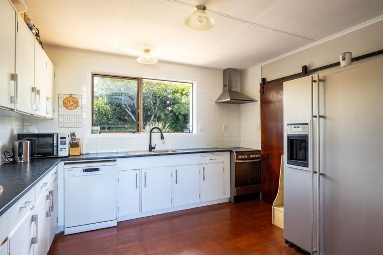 Photo of property in 114 Oxford Road, Okato, 4335