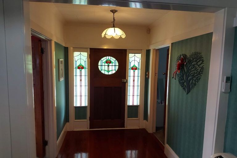 Photo of property in 5 Collingwood Street, Waterloo, Lower Hutt, 5011