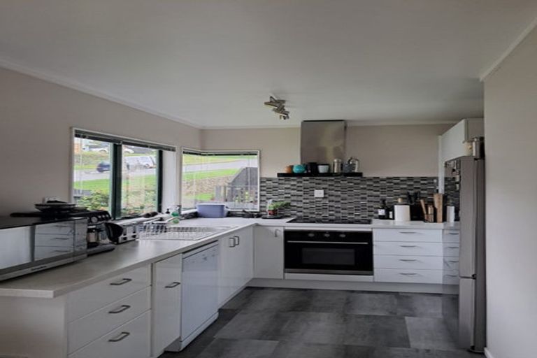 Photo of property in 18 Osprey Drive, Welcome Bay, Tauranga, 3112