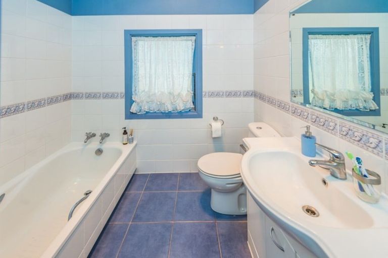 Photo of property in 9 Kent Road, Saint Johns Hill, Whanganui, 4501