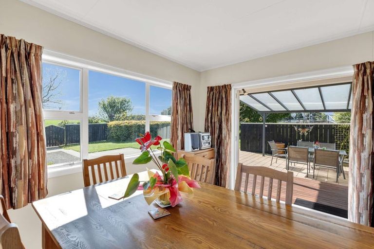 Photo of property in 286 Kawiu Road, Levin, 5510