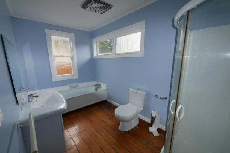 Photo of property in 17 Shirley Avenue, Papakura, 2110