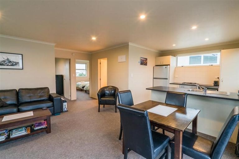 Photo of property in 131 Karewa Parade, Papamoa Beach, Papamoa, 3118