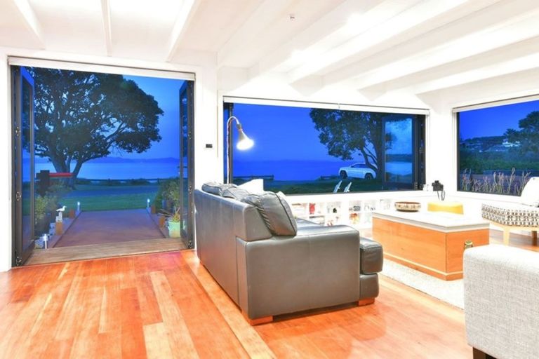 Photo of property in 105 The Esplanade, Manly, Whangaparaoa, 0930