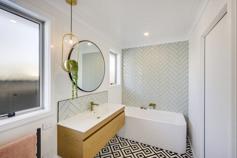 Photo of property in 13 Holyrood Street, Taradale, Napier, 4112