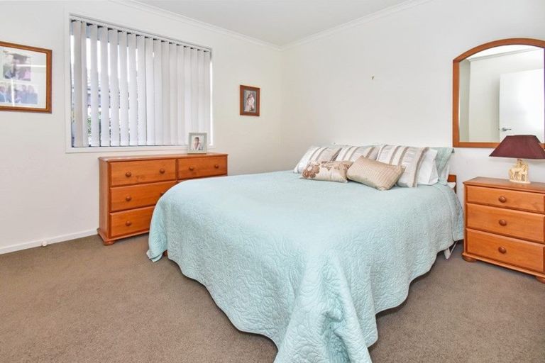 Photo of property in 24 Silkwood Crescent, Karaka, Papakura, 2113