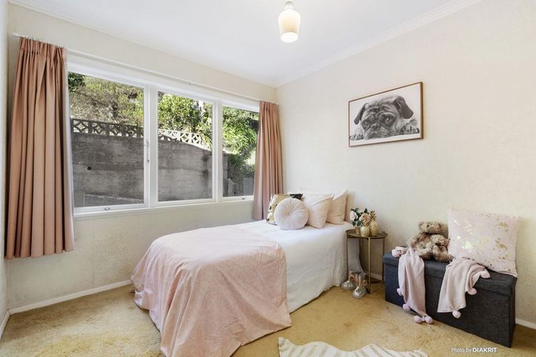 Photo of property in 17 Norwich Street, Wadestown, Wellington, 6012