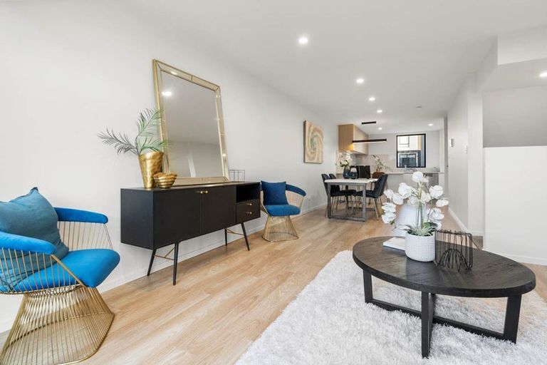 Photo of property in 7/32a Westgate Drive, Massey, Auckland, 0614