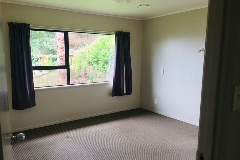 Photo of property in 25 Aeroview Drive, Beach Haven, Auckland, 0626