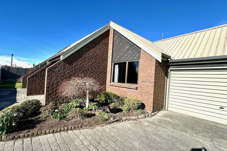 Photo of property in 22 Essex Street, Balclutha, 9230