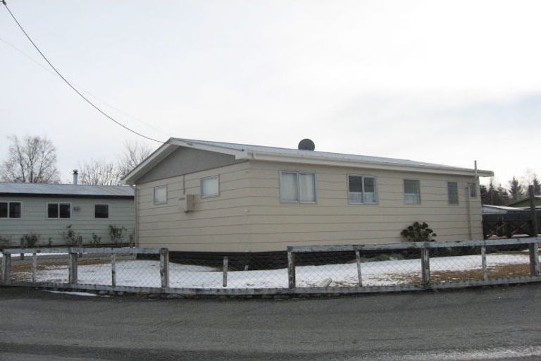 Photo of property in 2 Cass Crescent, Twizel, 7901