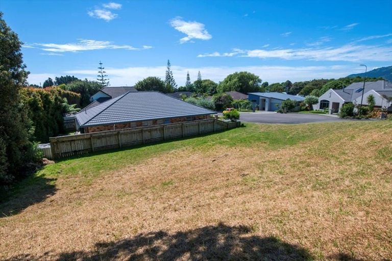 Photo of property in 7 Fairway Oaks Drive, Waikanae Beach, Waikanae, 5036