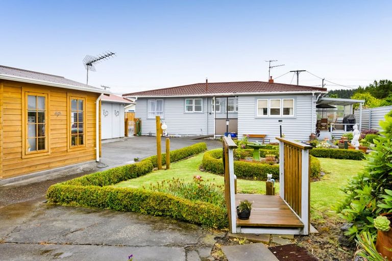 Photo of property in 240 Egmont Street, Patea, 4520