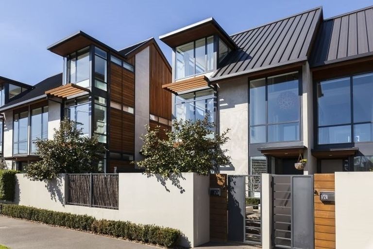 Photo of property in 2/2a Dorset Street, Christchurch Central, Christchurch, 8013