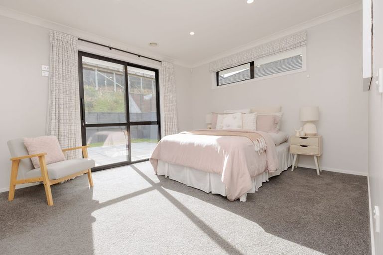 Photo of property in 121 Melksham Drive, Churton Park, Wellington, 6037