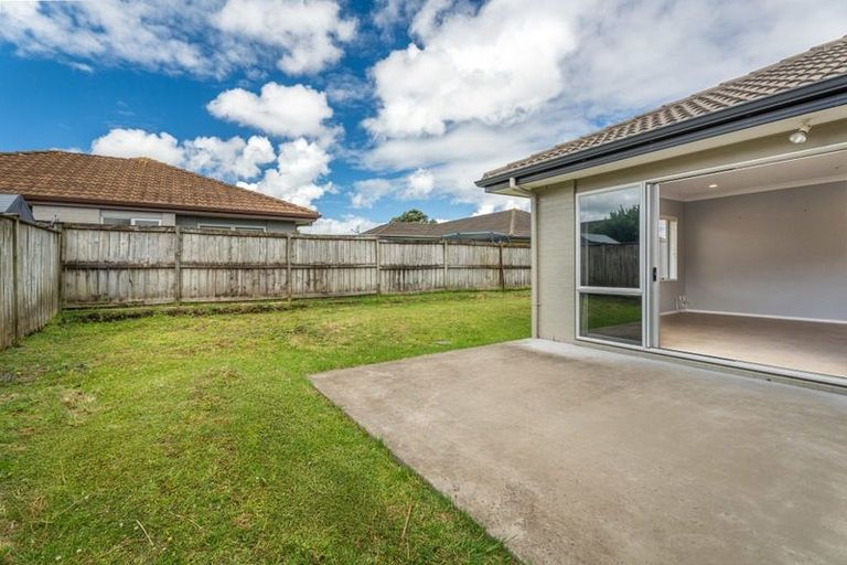Photo of property in 9 Stranraer Crescent, Wattle Downs, Auckland, 2103