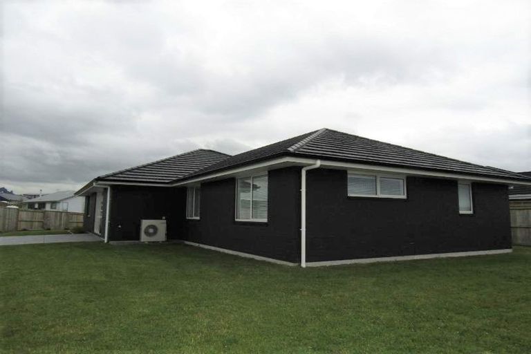 Photo of property in 21 Kara Place, Wharewaka, Taupo, 3330