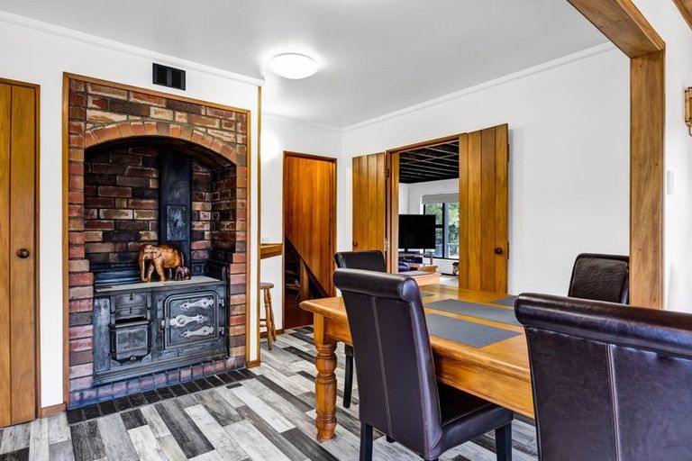 Photo of property in 13 Awai Road, Tarurutangi, New Plymouth, 4372