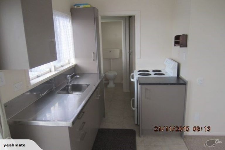 Photo of property in 287 Glenfield Road, Glenfield, Auckland, 0629