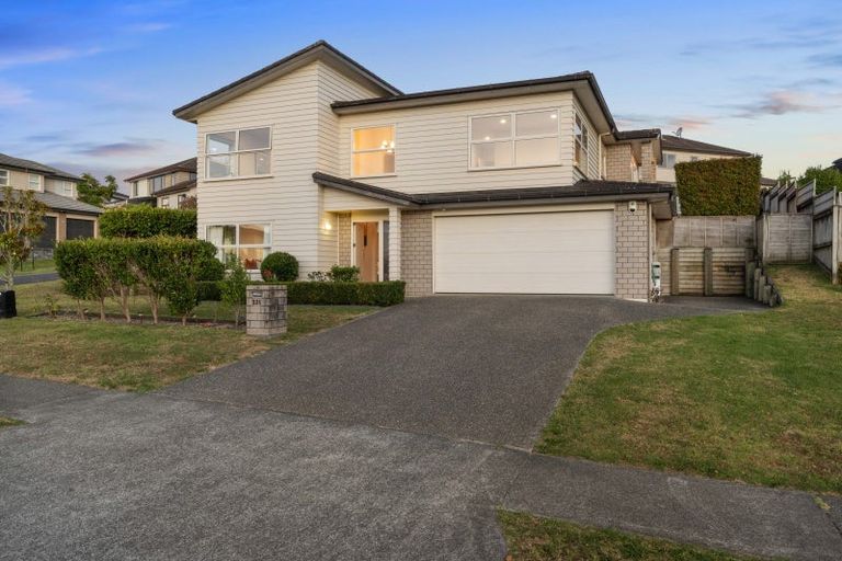 Photo of property in 231 Jeffs Road, Flat Bush, Auckland, 2016