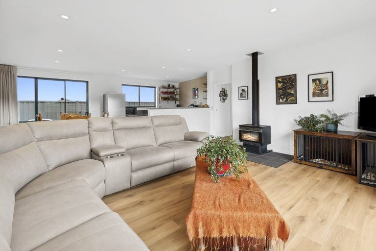 Photo of property in 69 Nichol Street, Lake Hawea, Wanaka, 9382