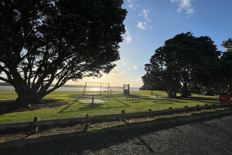 Photo of property in 163a Torkar Road, Clarks Beach, 2122