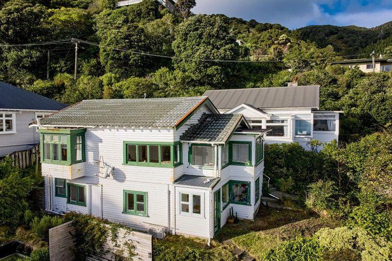 Photo of property in 9 Totara Street, Eastbourne, Lower Hutt, 5013