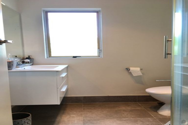 Photo of property in 2/41 Jutland Road, Hauraki, Auckland, 0622