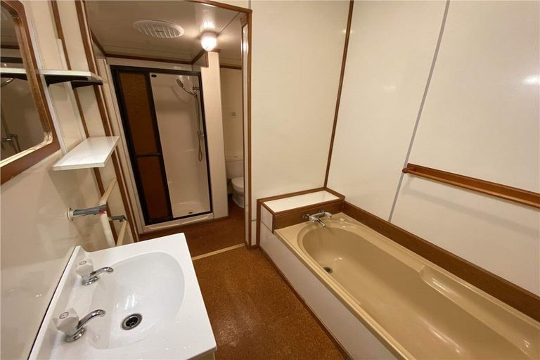 Photo of property in 5 Oak Street, Royal Oak, Auckland, 1023